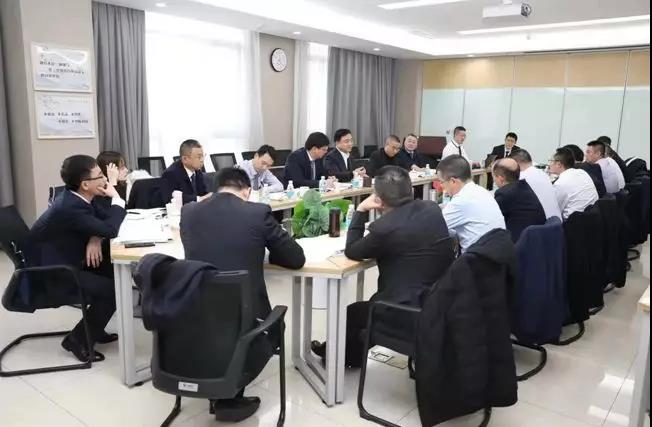 �ڲ�888����Ϊ���ٷ���վ��ҵ����عɹɶ����漯����������ְ����