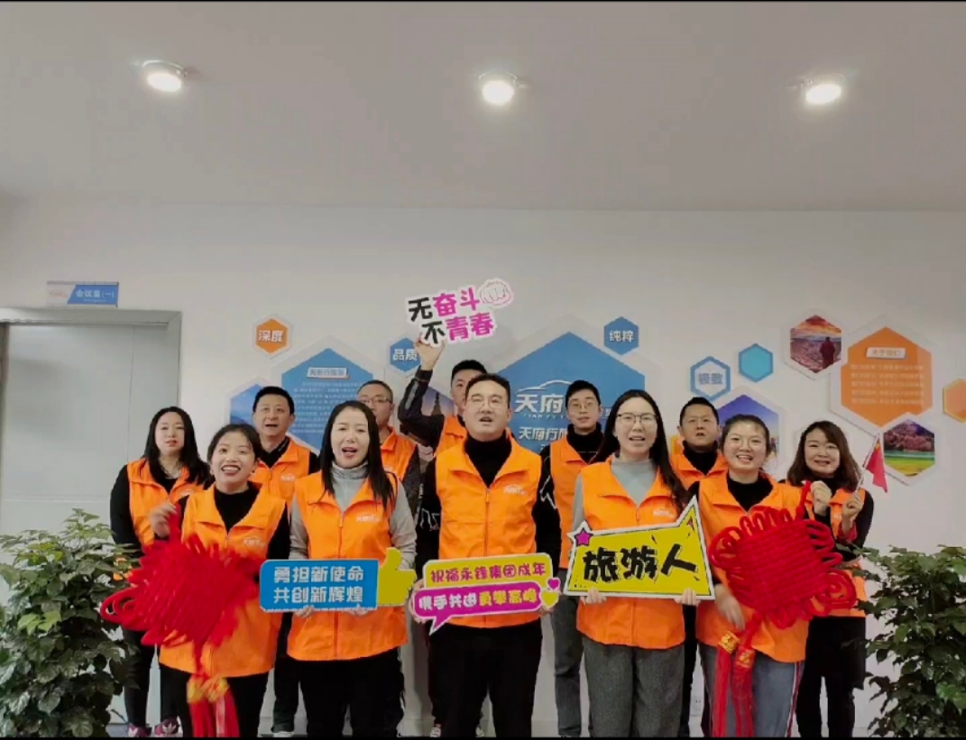 ��������ҵ�ˡ�΢Ц���Ƕ���Ӧ���е����ӡ����������¼����������츮��������