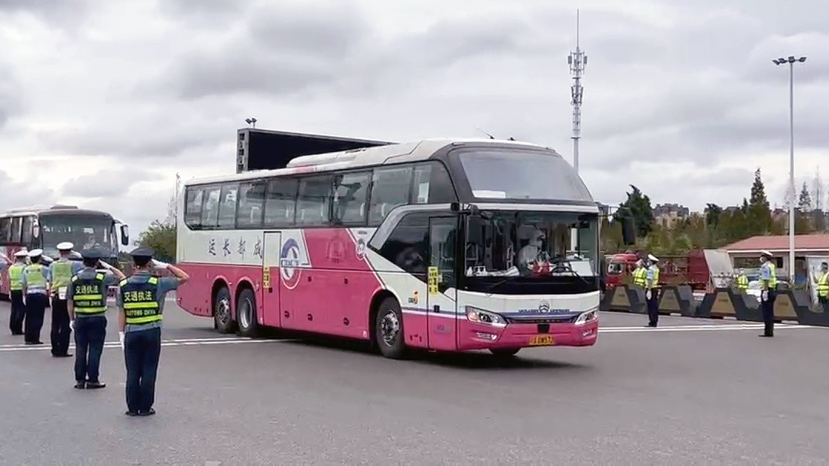 ө��֮��������Ǻӡ����³�Ԯ�ڽ�����һ�ߵġ������ߡ�