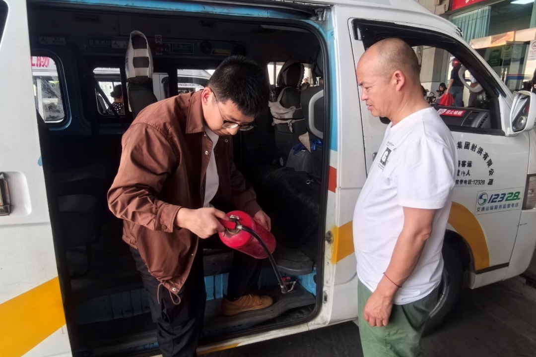 011f77e611b8a3888d02592efc45f17b 011f77e611b8a3888d02592efc45f17b