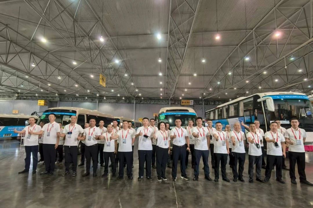 ���������ˡ��;�עǿ���ܣ����������ڲ�888����Ϊ���ٷ���վ��ҵȫ���������˽�ͨ��������